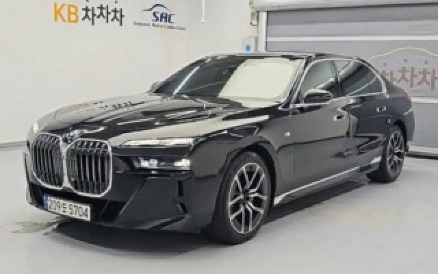 카카오카 중고차사이트 7시리즈 (G70) 740i sDrive M 스포츠 매물 사진 10 - 2023/08 118,302km