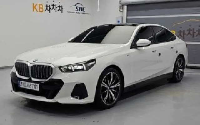 카카오카 중고차사이트 5시리즈 (G60) 530i xDrive 매물 사진 7 - 2025/06 37,714km